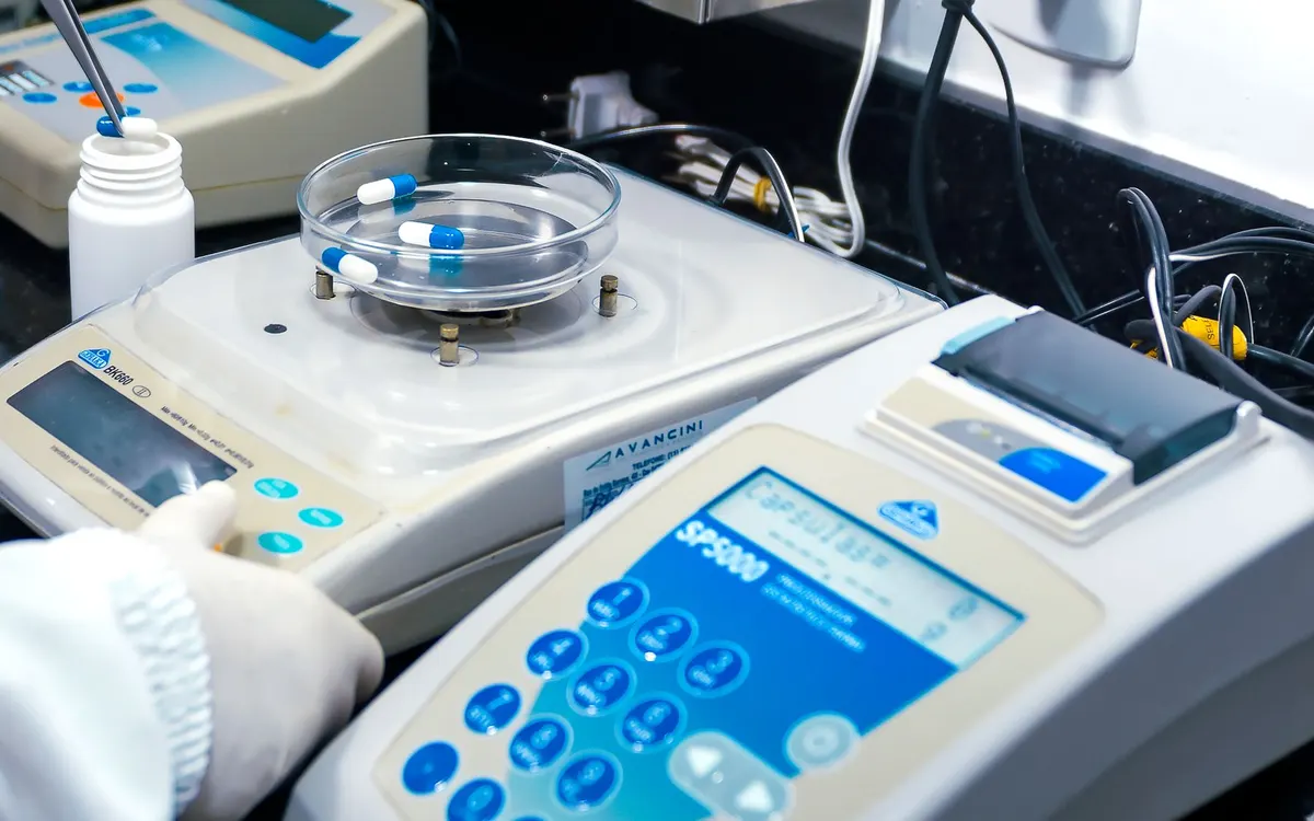 A food technologist working in a laboratory.