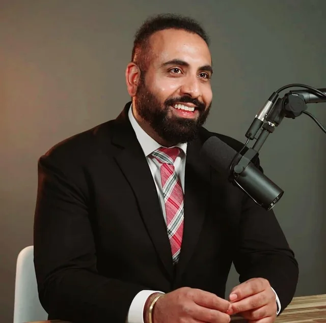 Portrait of Inder Singh — Principal Adviser, IAA-licensed.